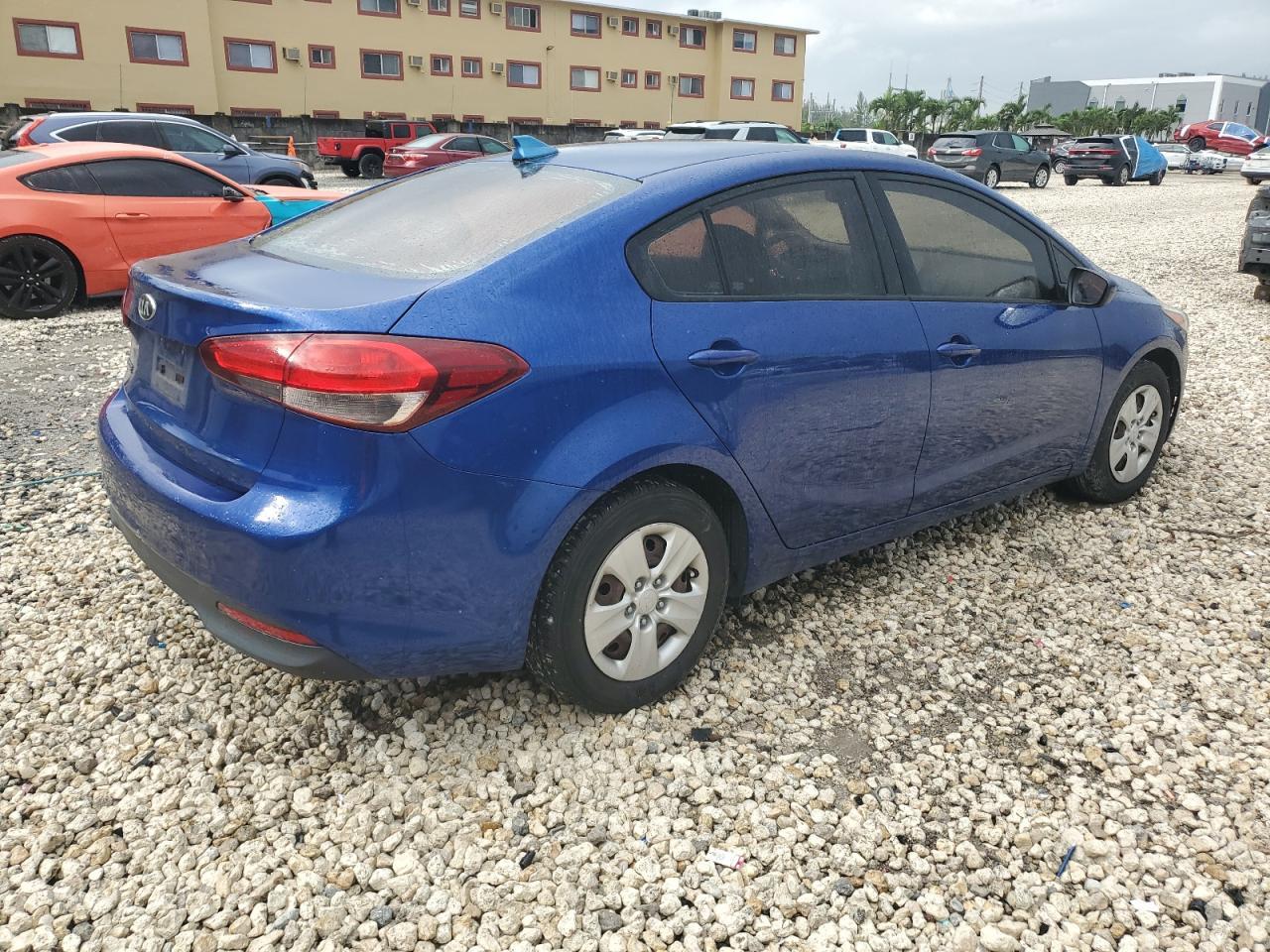 2017 KIA FORTE