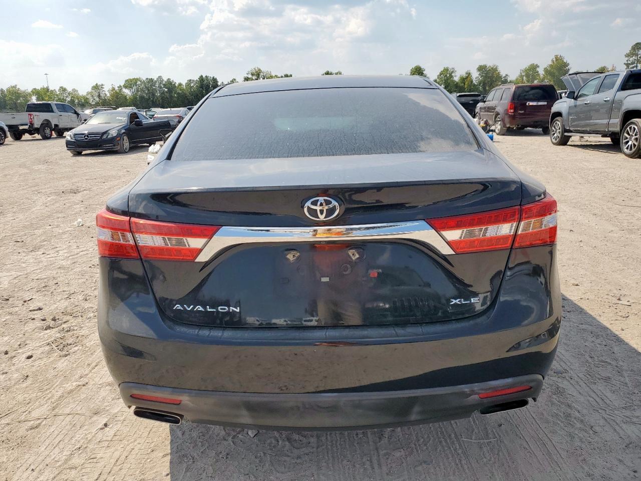 2014 TOYOTA Avalon