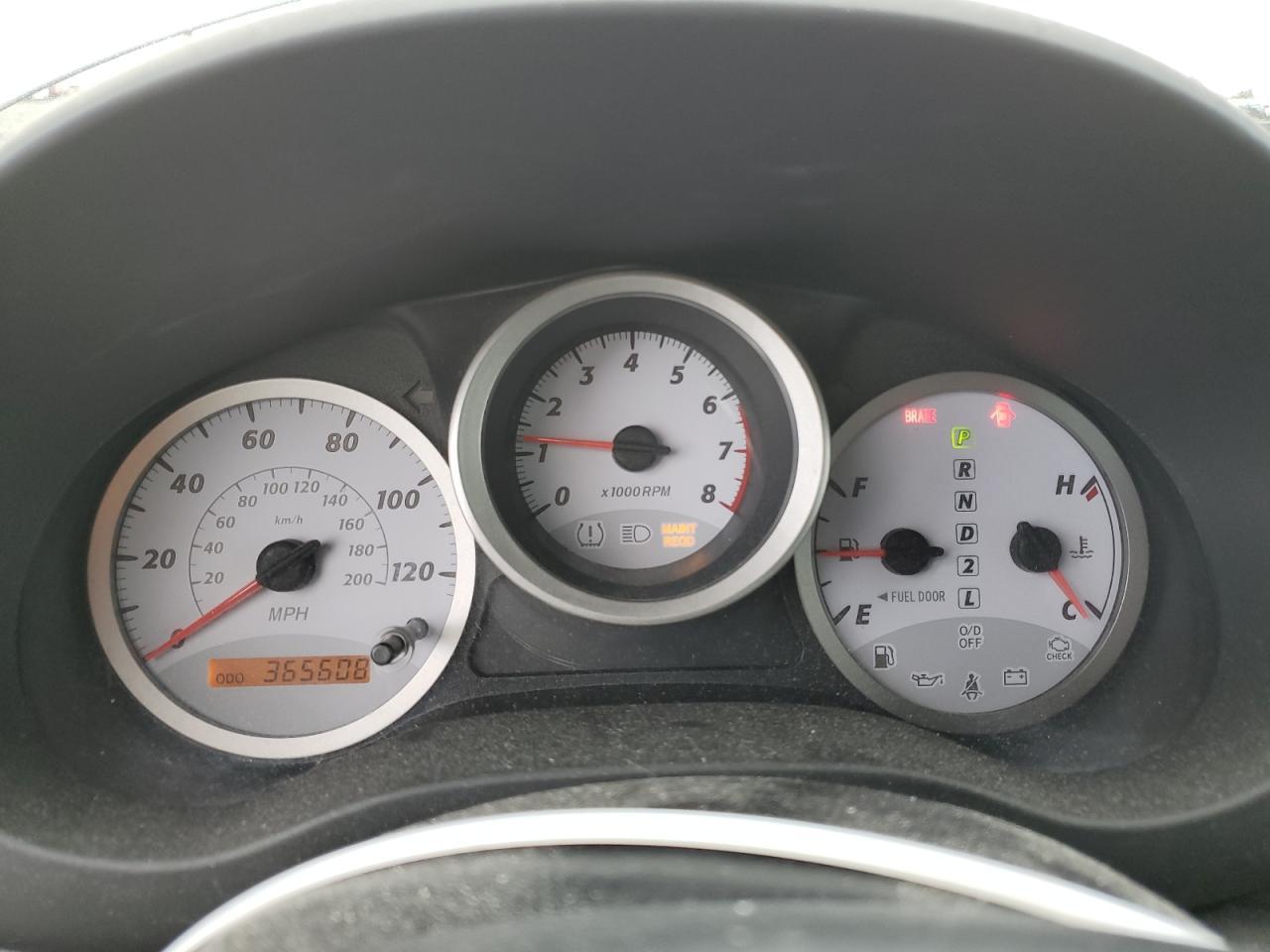 2004 TOYOTA RAV4