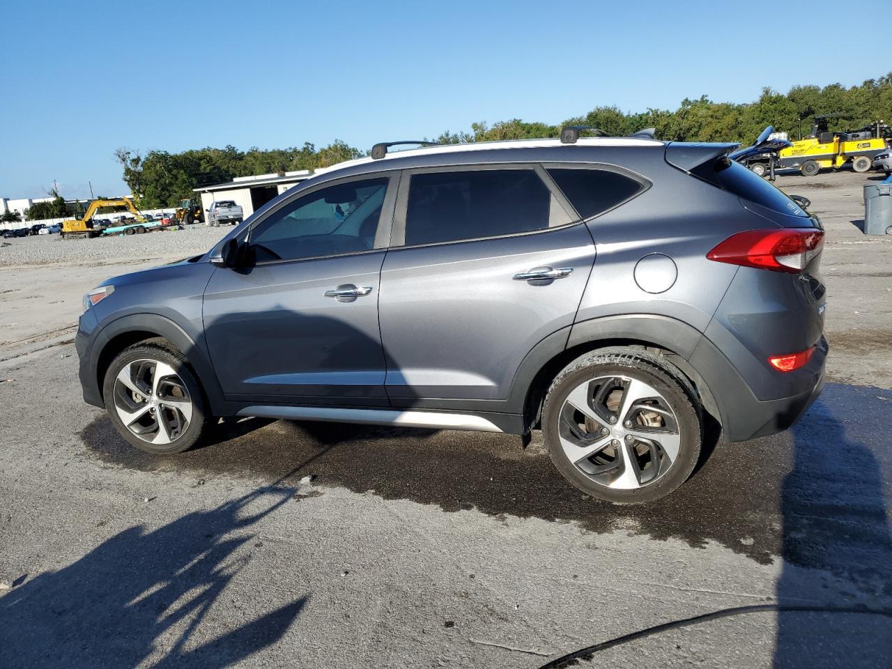 2017 HYUNDAI TUCSON