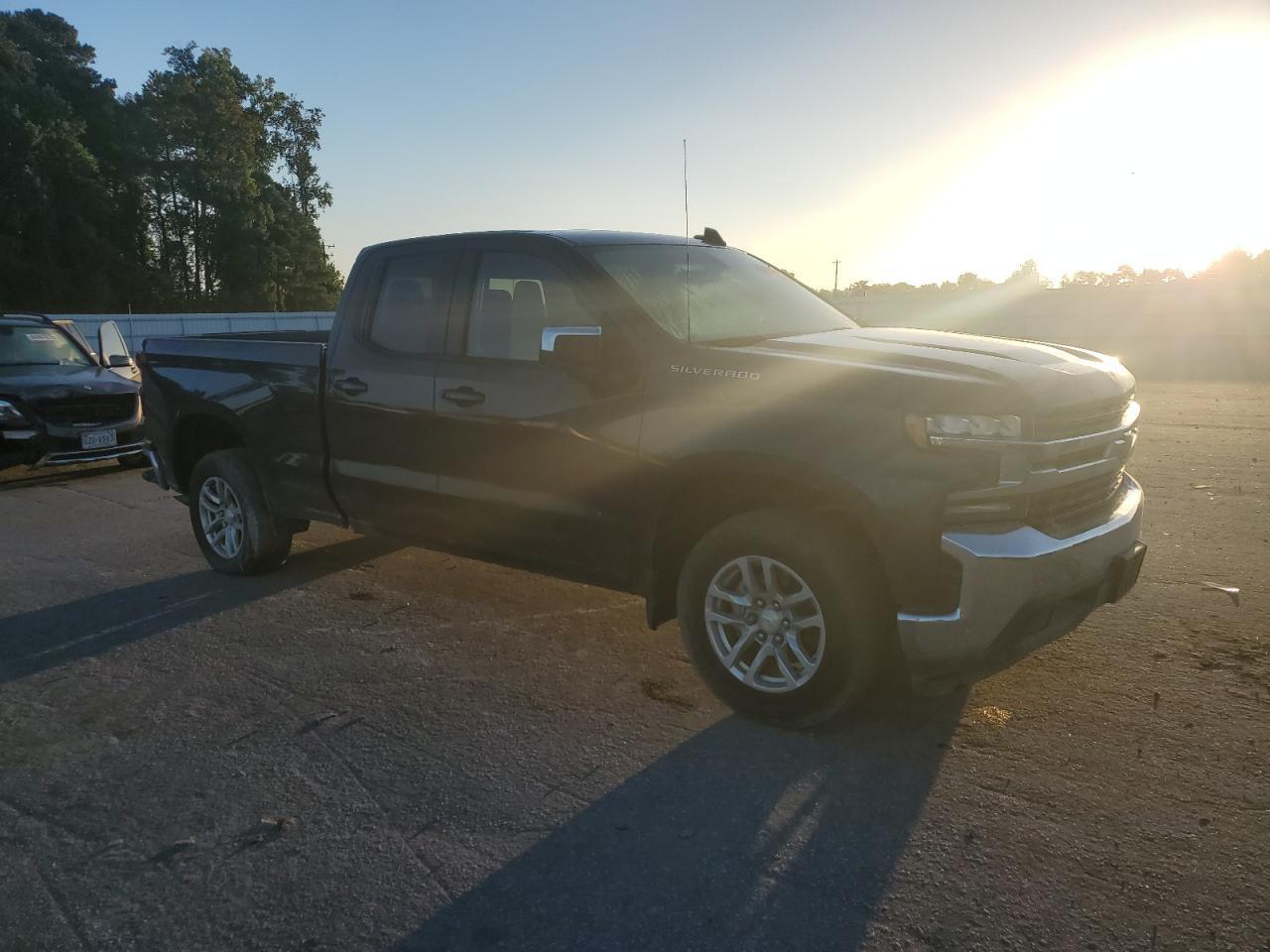2021 CHEVROLET Silverado