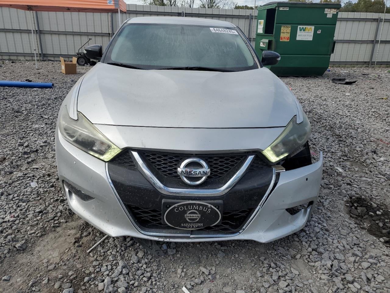 2018 NISSAN Maxima