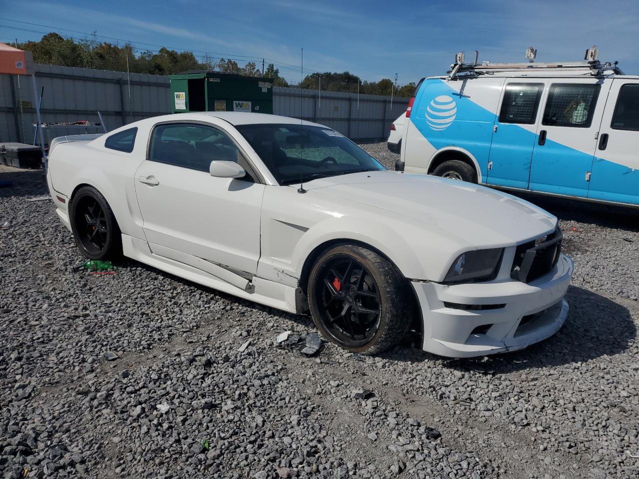 2005 FORD MUSTANG