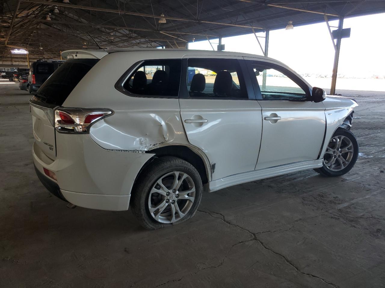 2014 MITSUBISHI outlander