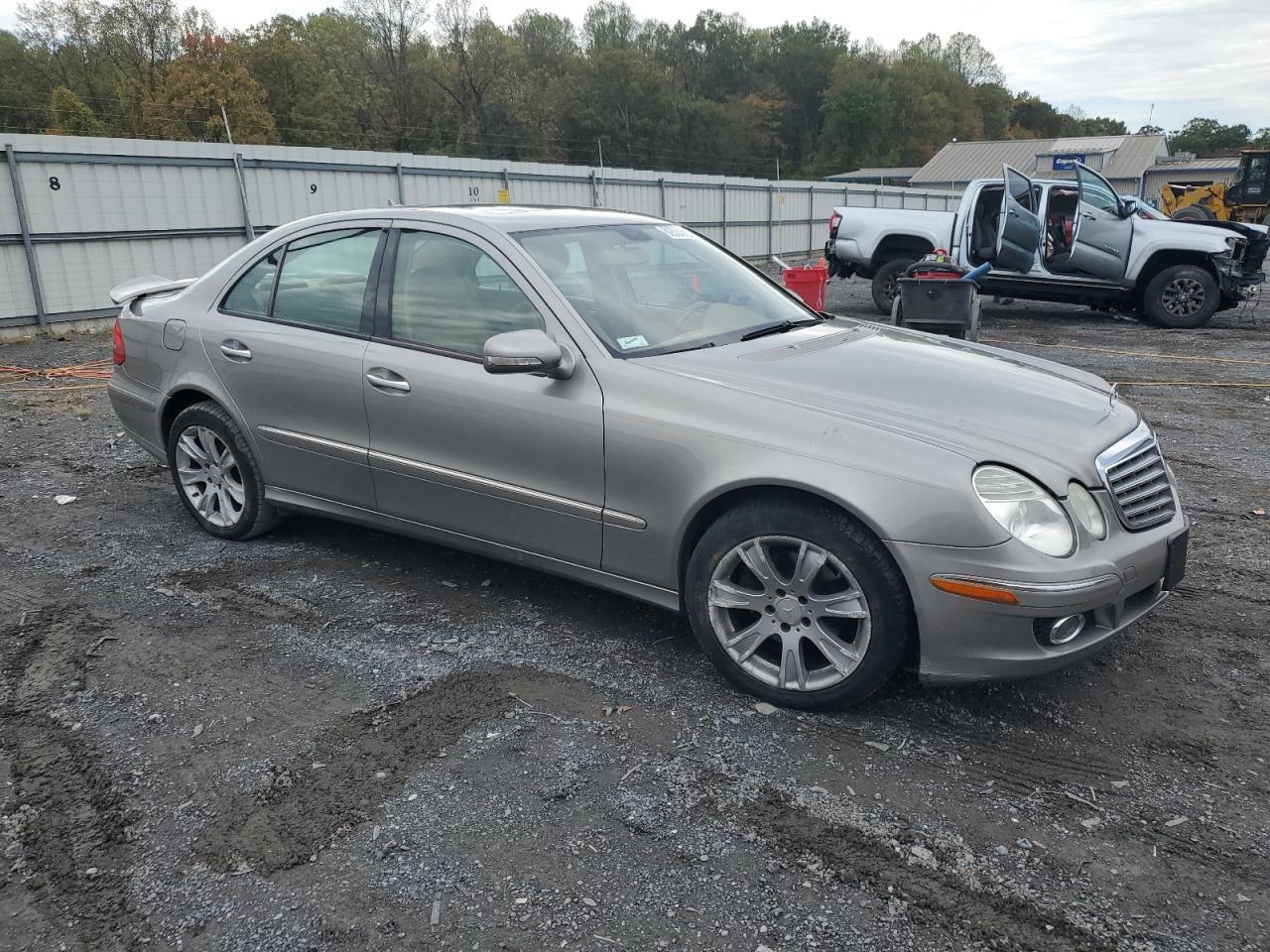 2009 MERCEDES-BENZ E-Class