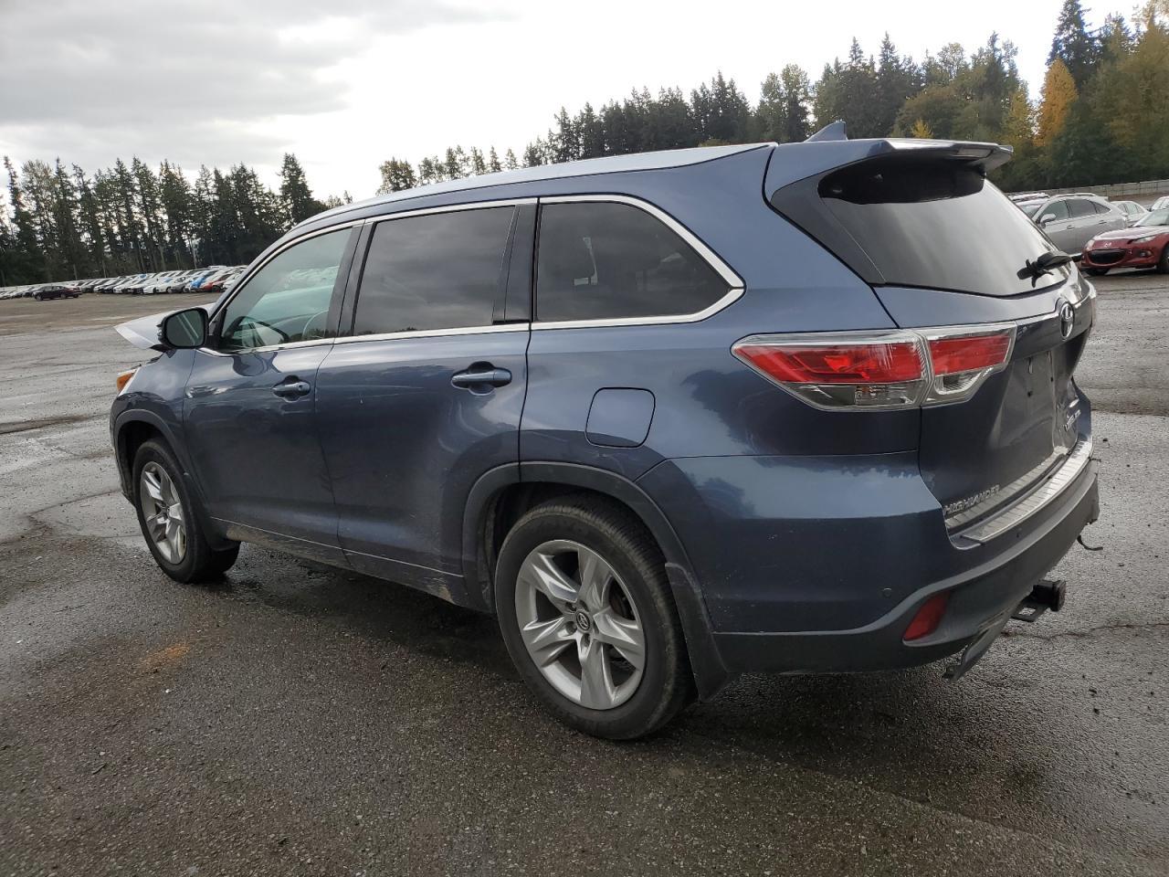 2016 TOYOTA HIGHLANDER