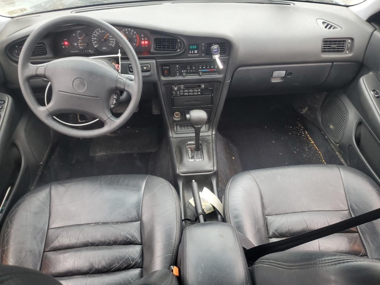 1992 NISSAN Maxima