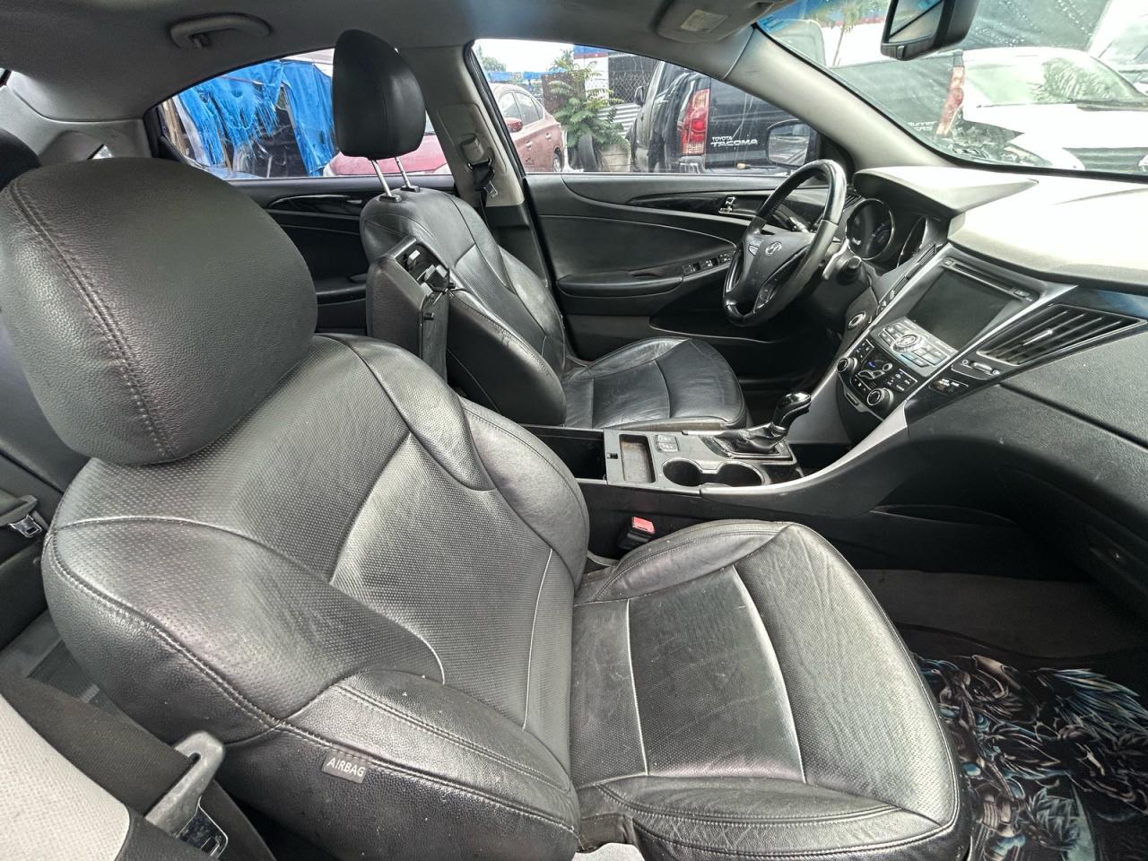 2013 HYUNDAI SONATA