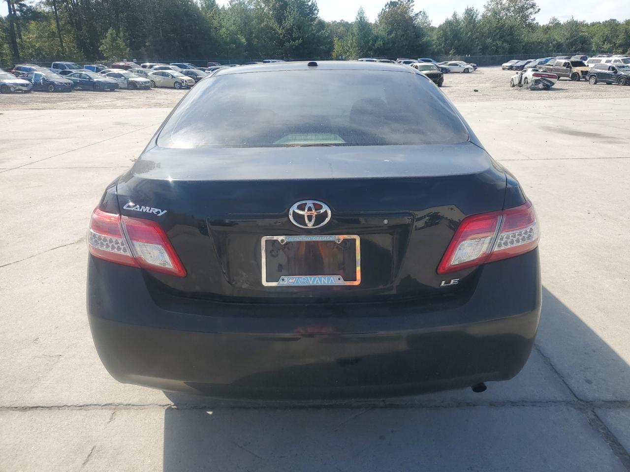 2011 TOYOTA CAMRY