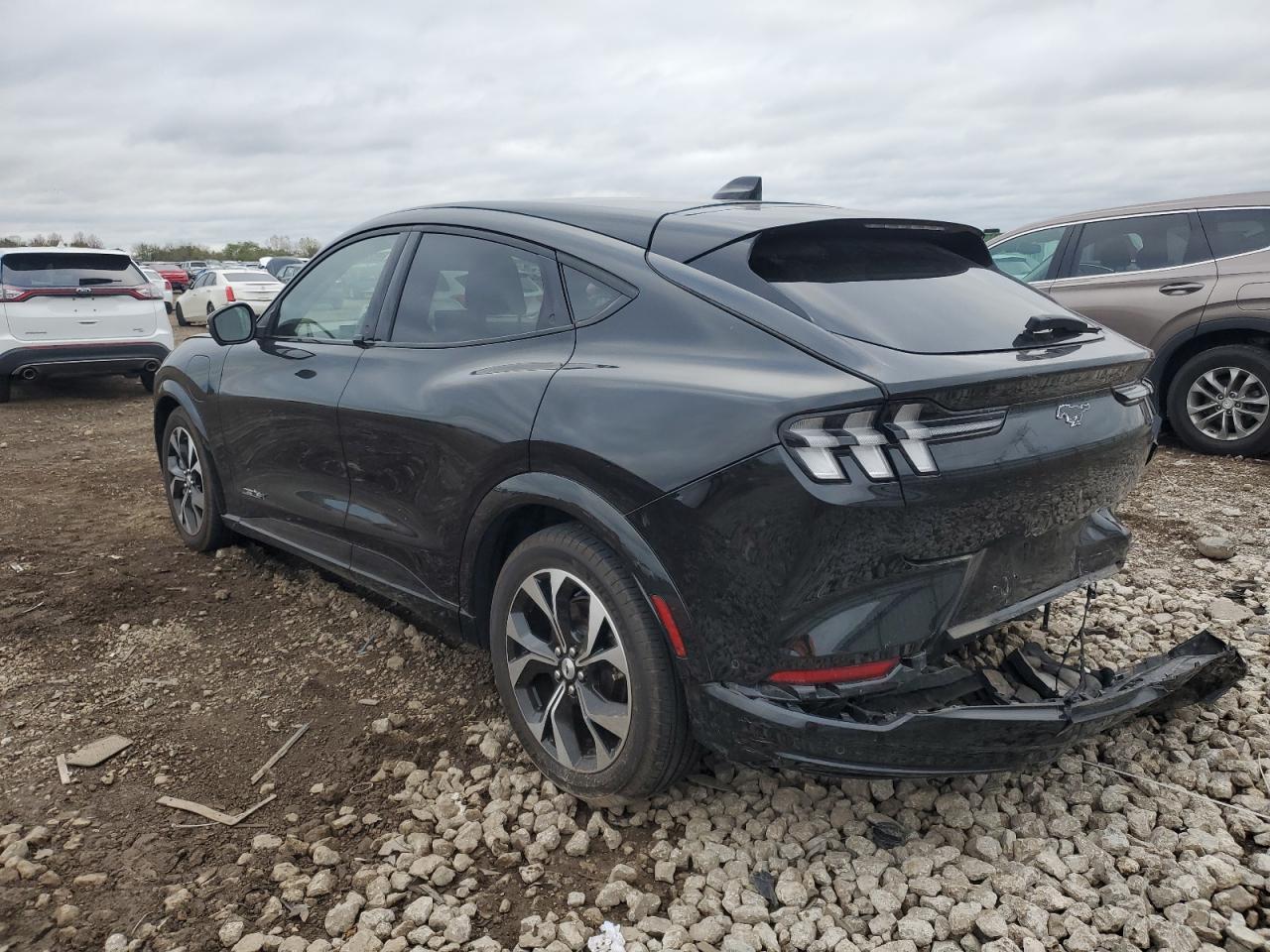 2021 FORD Mustang Mach-E