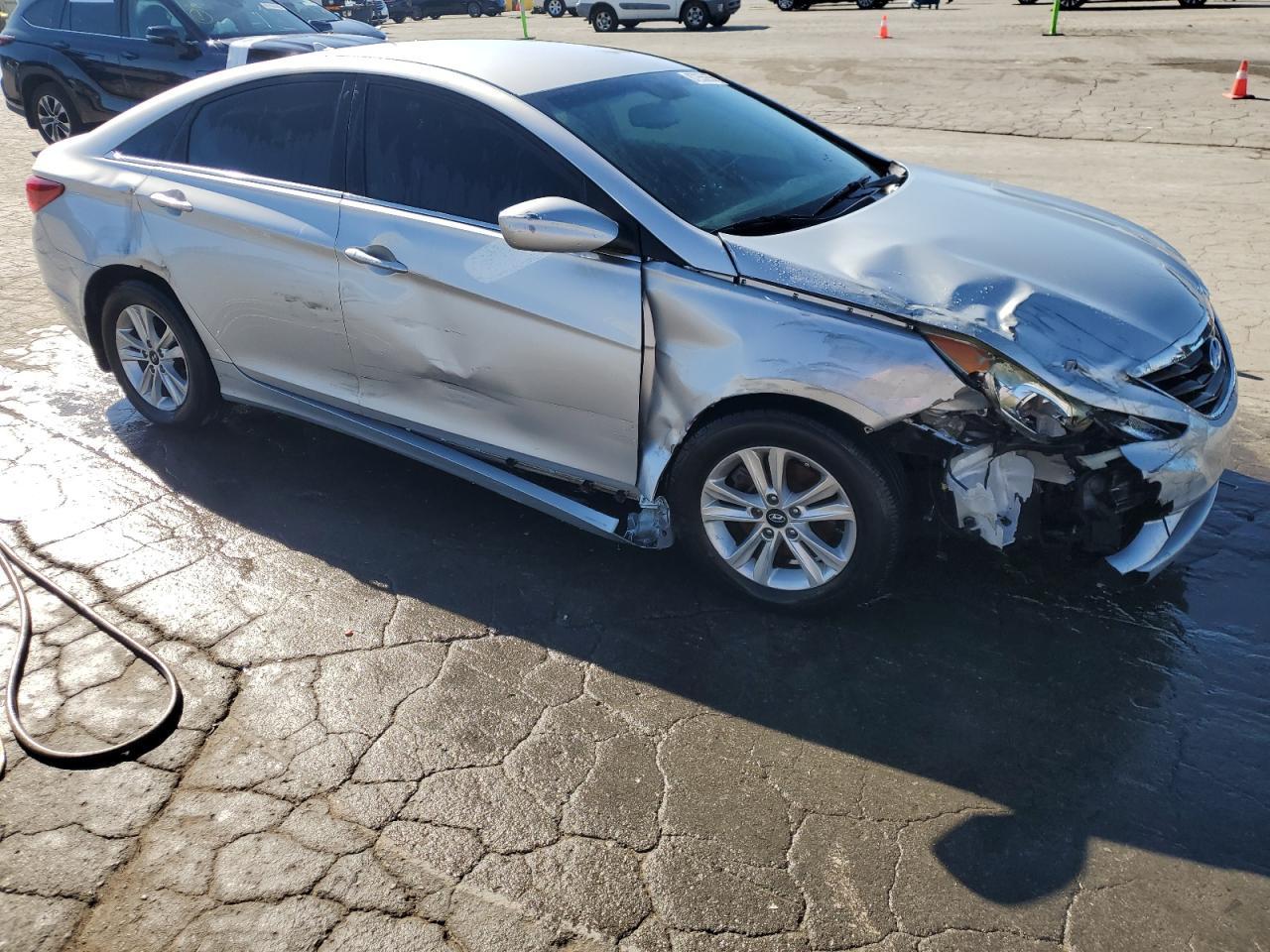 2012 HYUNDAI SONATA