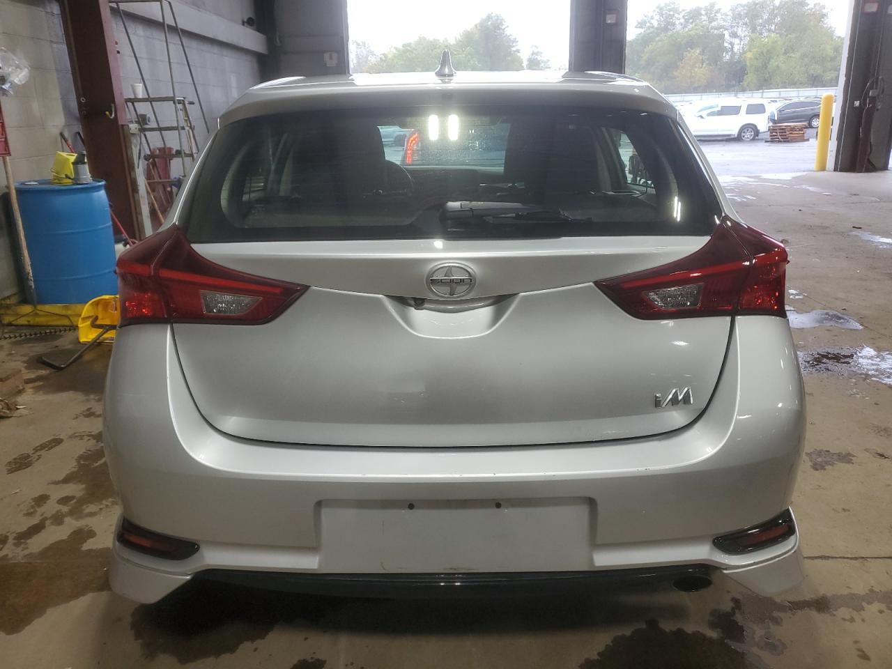 2016 TOYOTA SCION