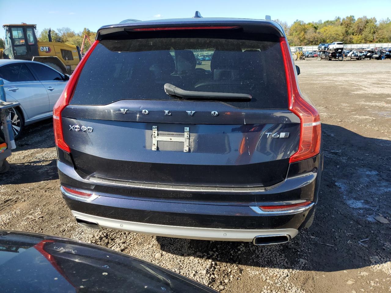 2019 VOLVO XC90