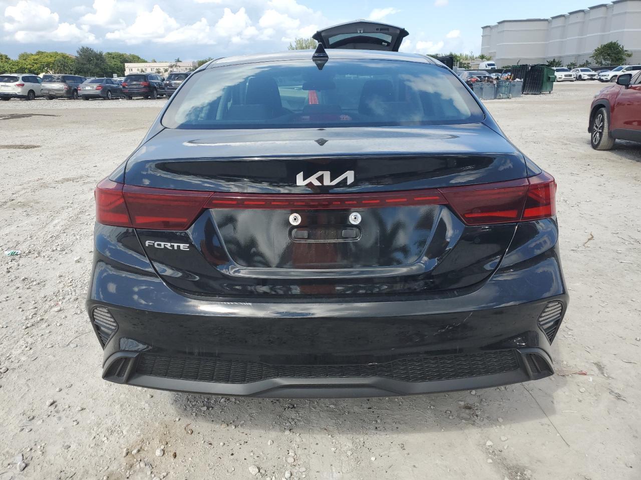 2023 KIA FORTE