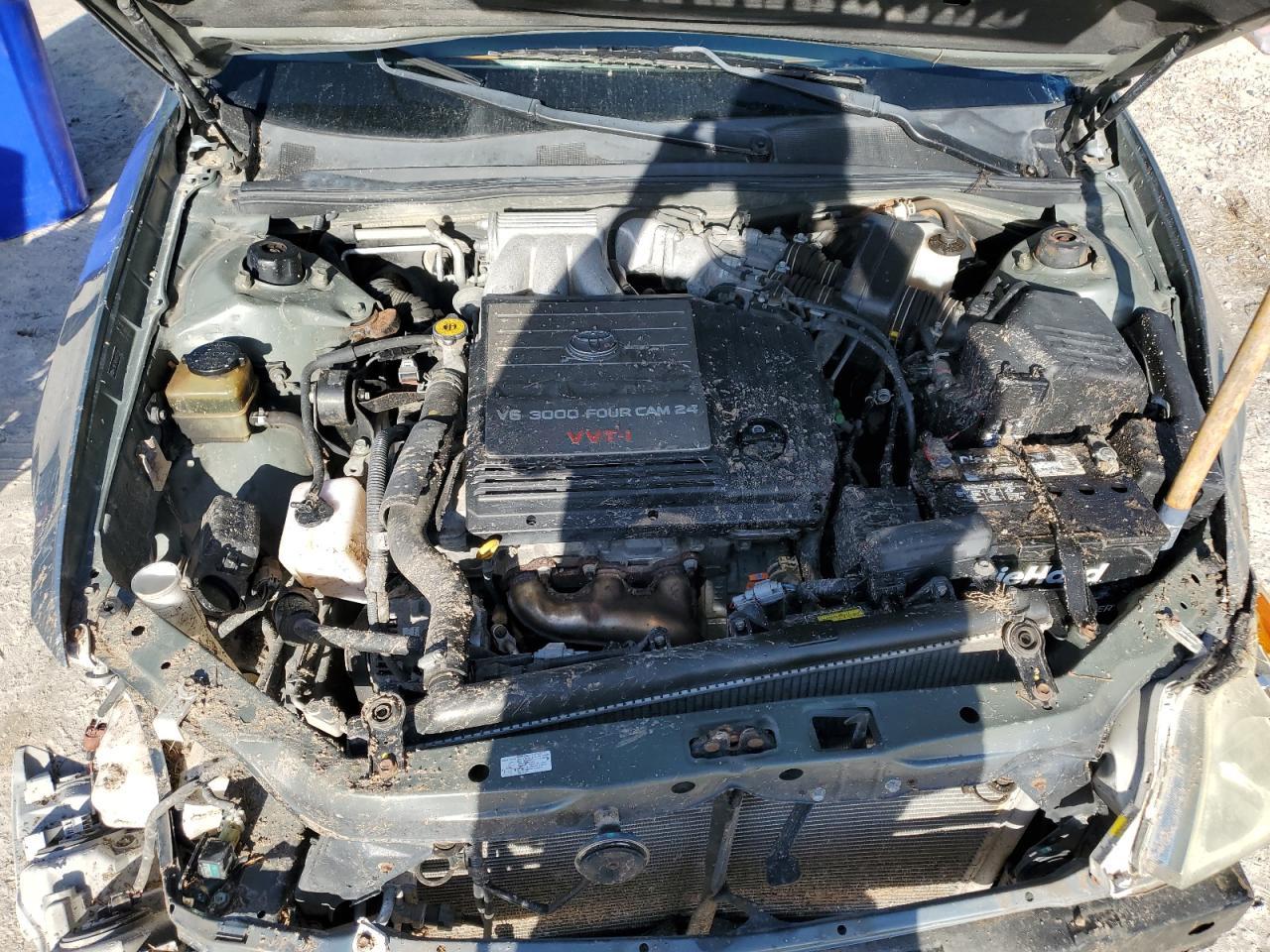 2004 TOYOTA Avalon