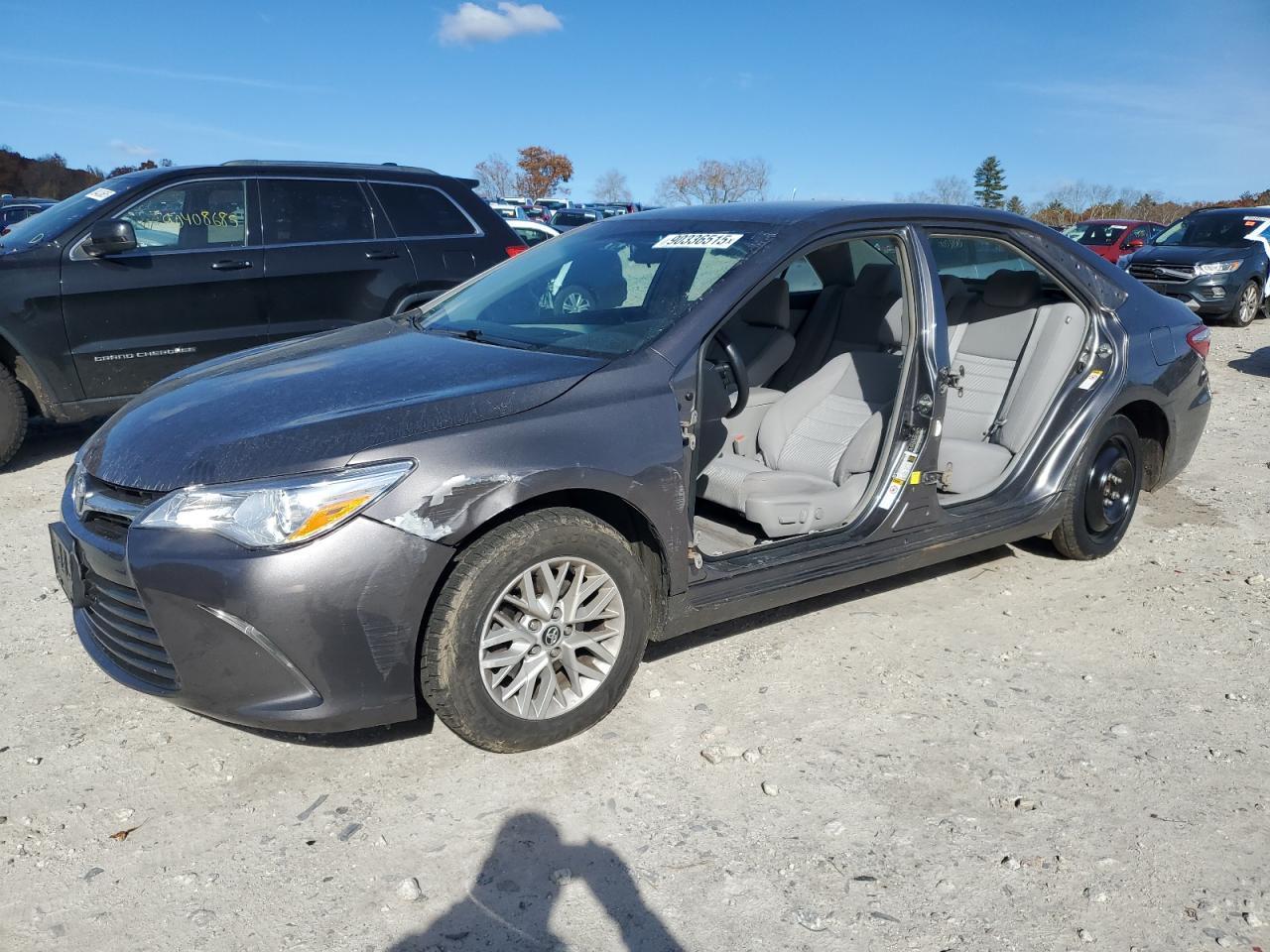 2017 TOYOTA CAMRY