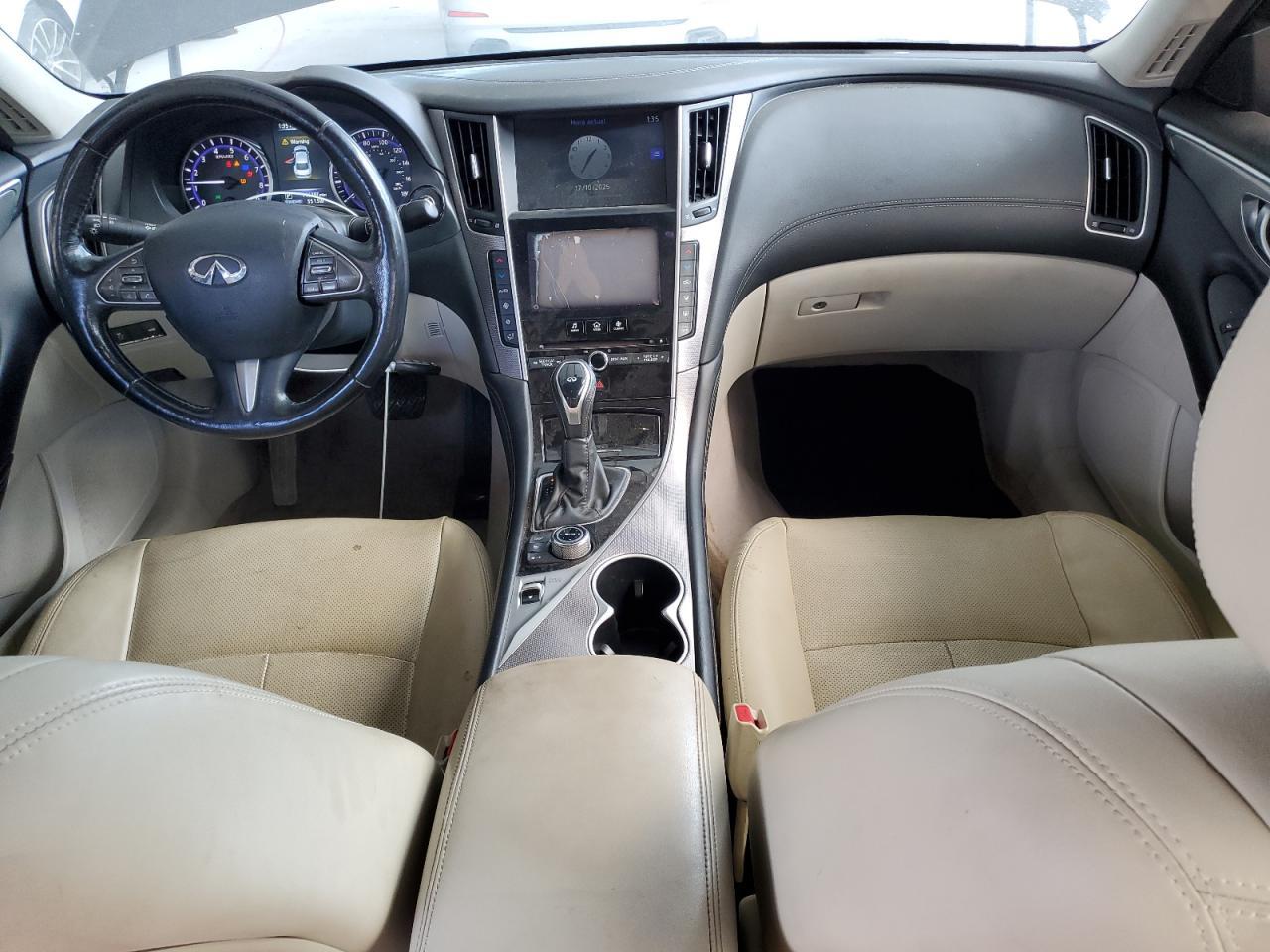 2015 INFINITI Q50