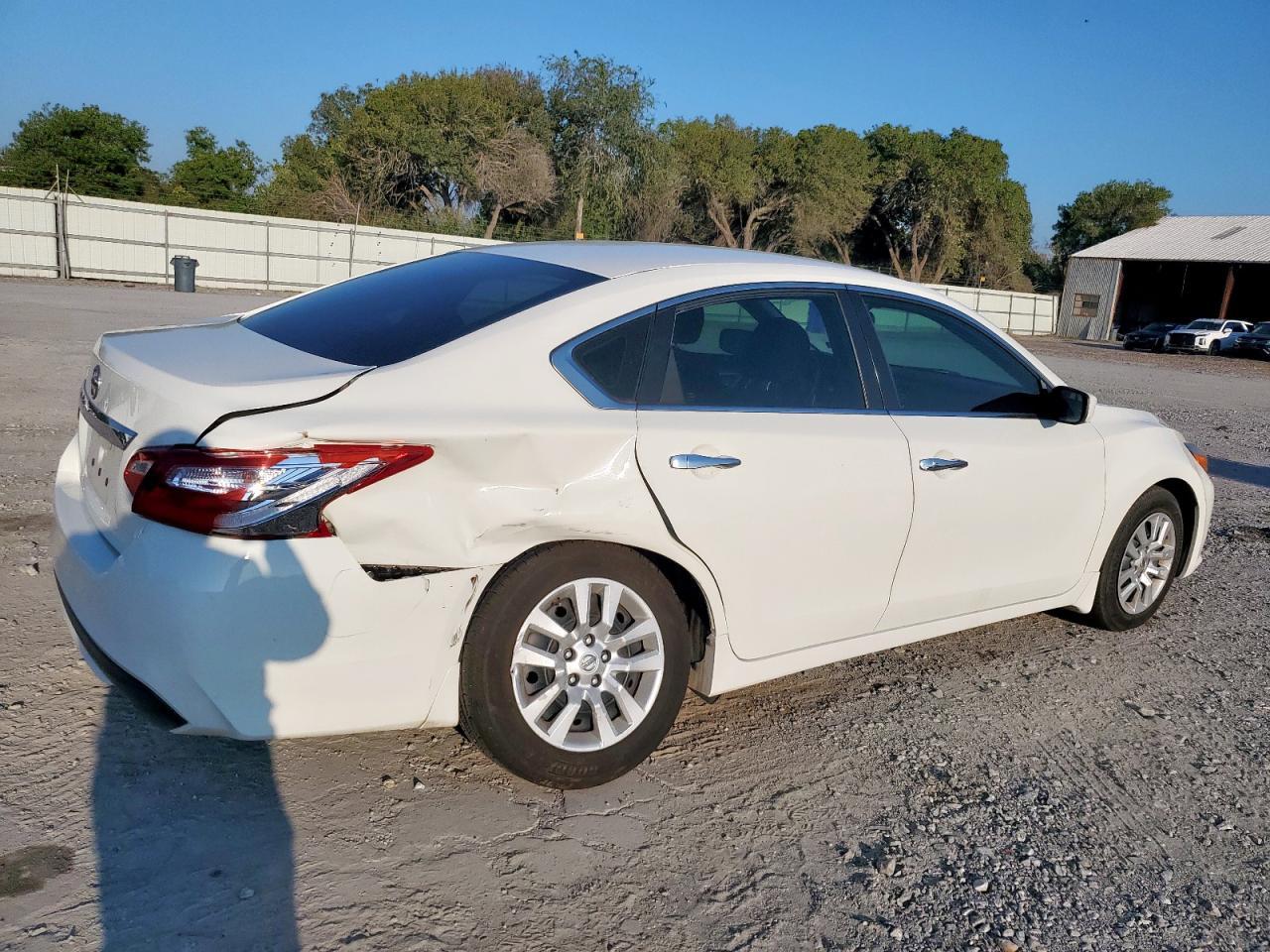 2017 NISSAN ALTIMA