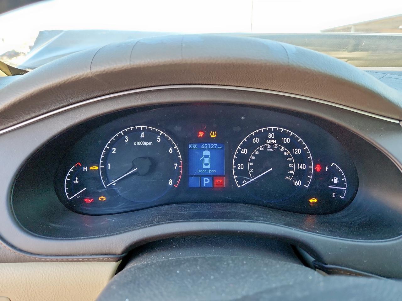 2013 HYUNDAI GENESIS