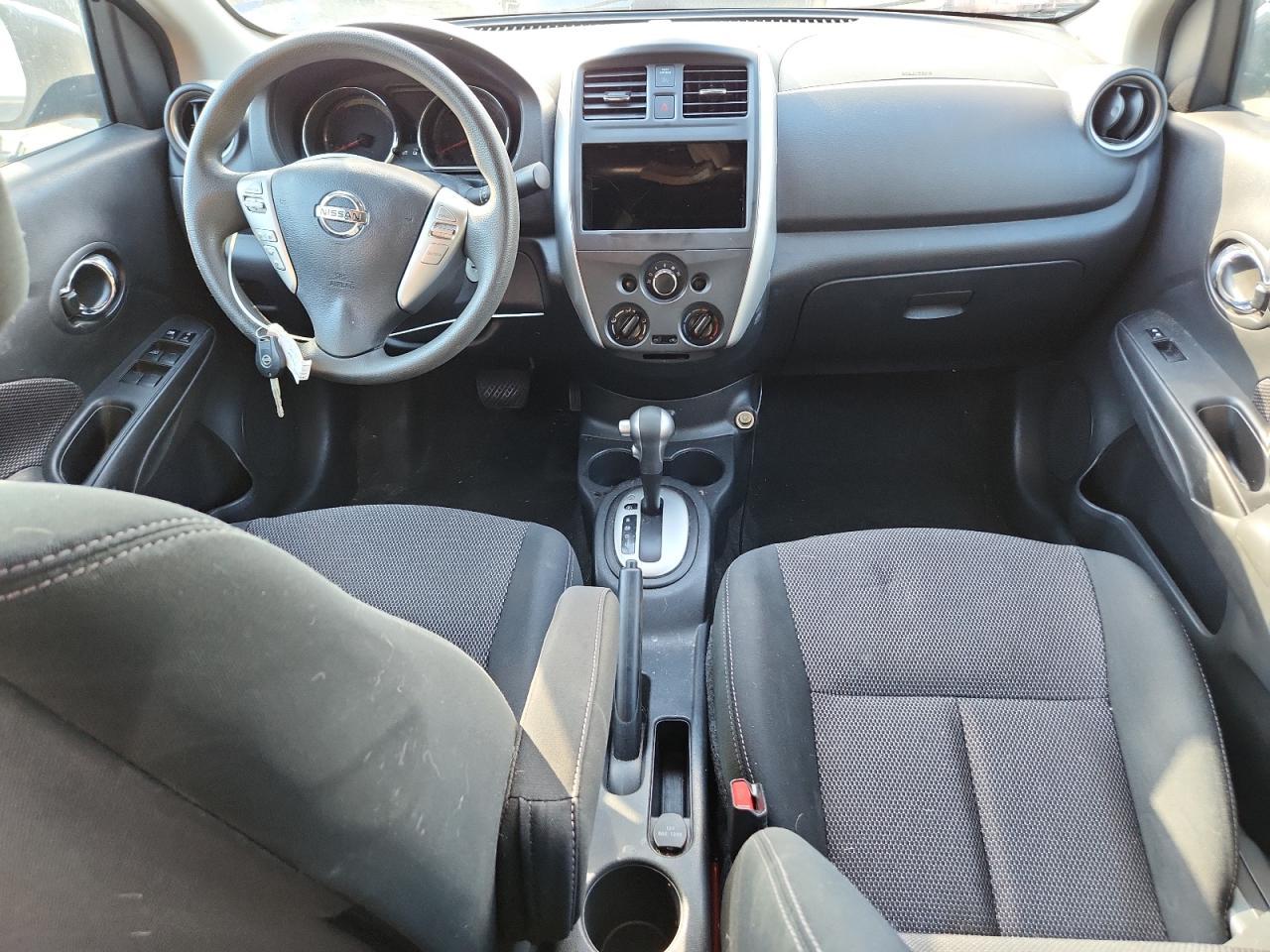 2017 NISSAN VERSA