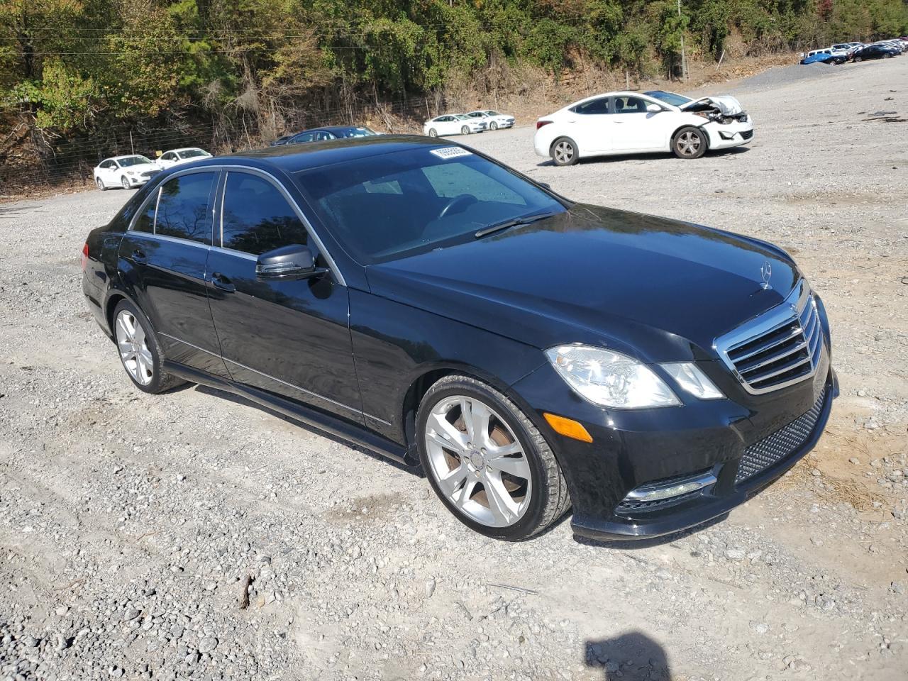 2013 MERCEDES-BENZ E-Class