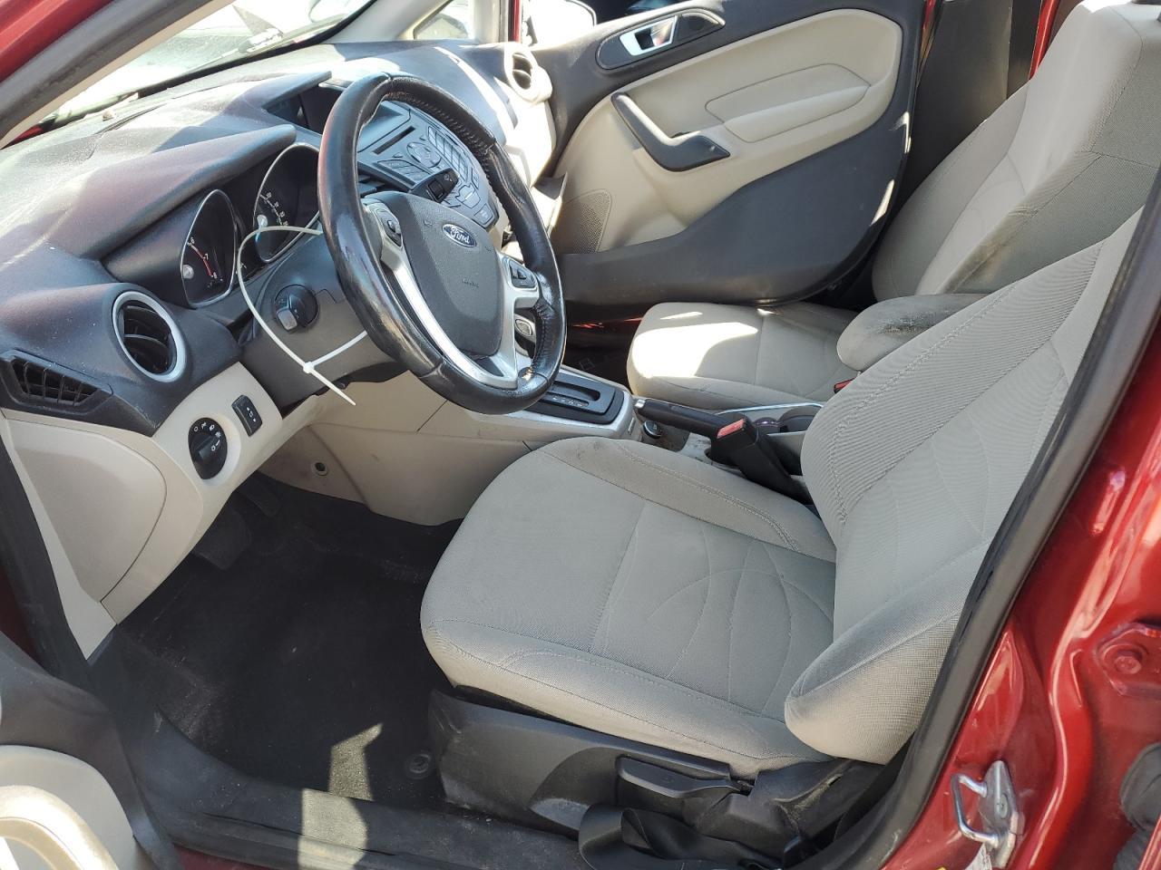 2016 FORD Fiesta