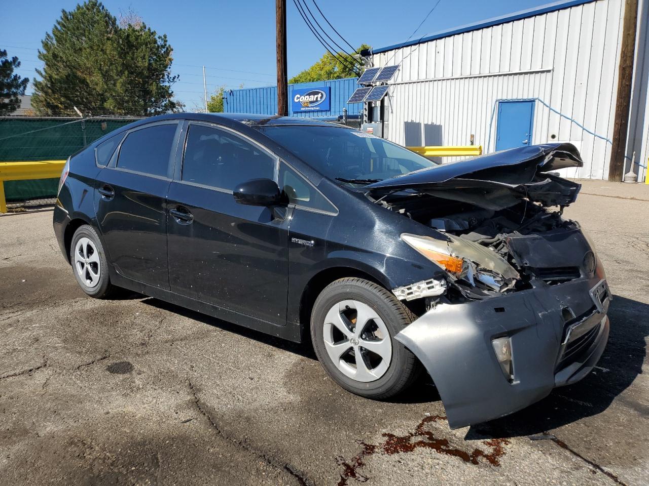 2015 TOYOTA PRIUS