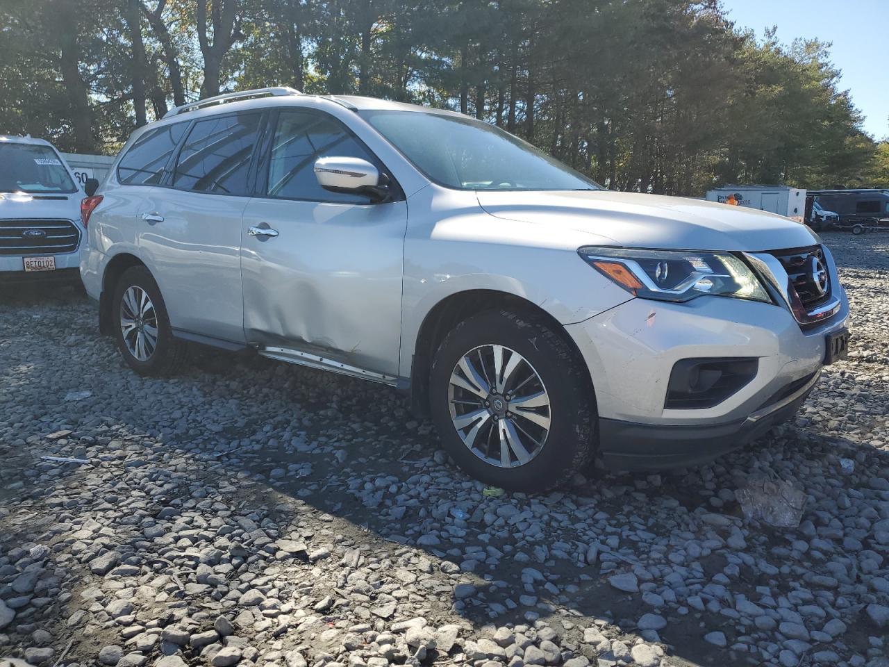 2017 NISSAN PATHFINDER