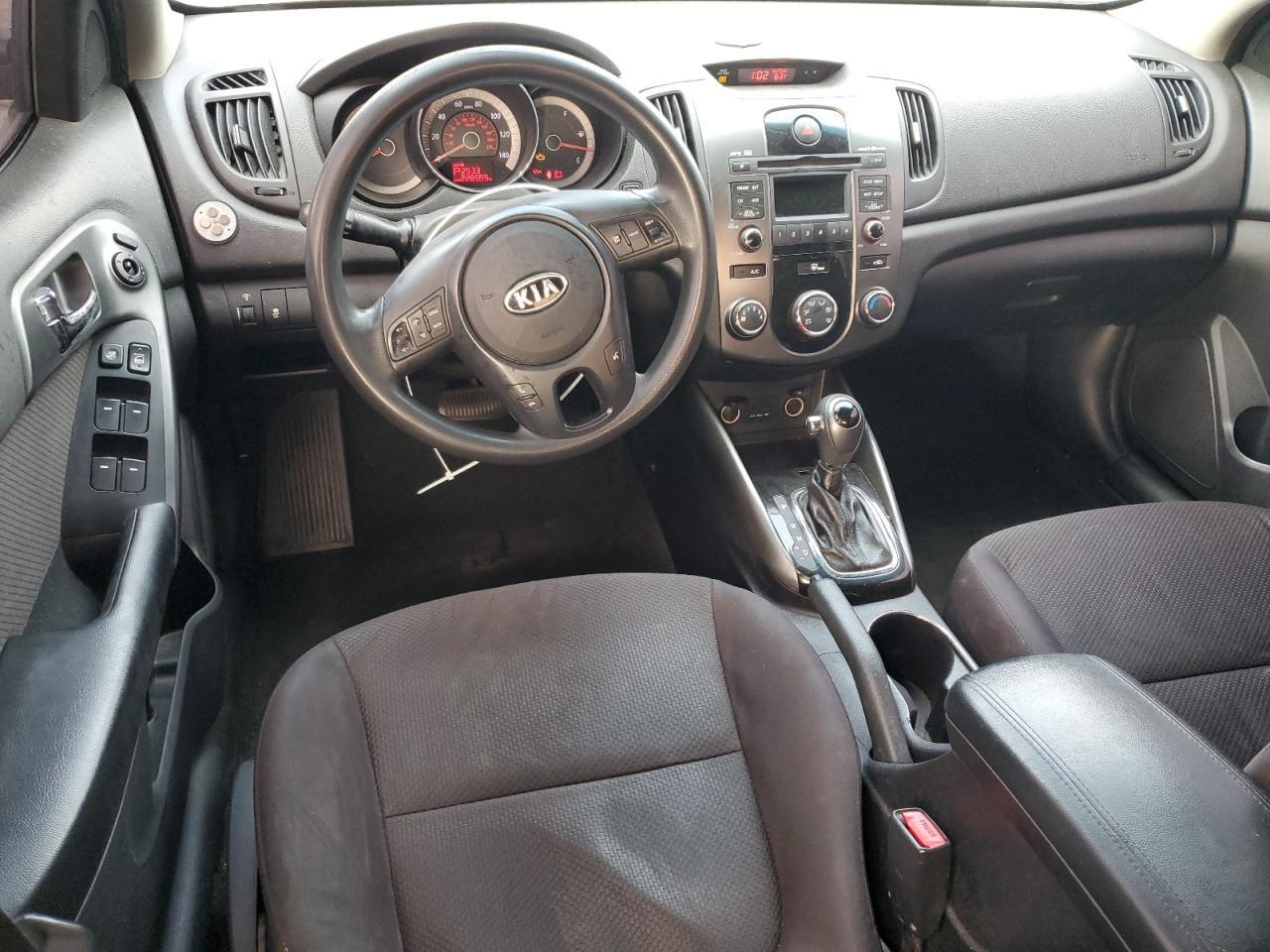 2013 KIA FORTE
