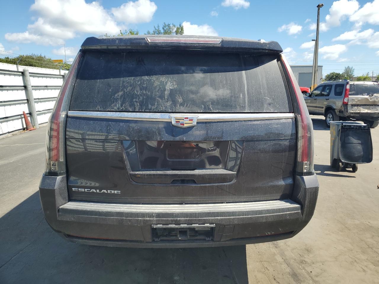 2016 CADILLAC ESCALADE