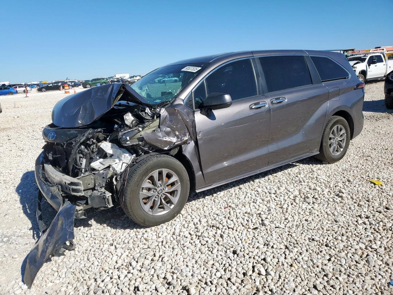 2022 TOYOTA SIENNA