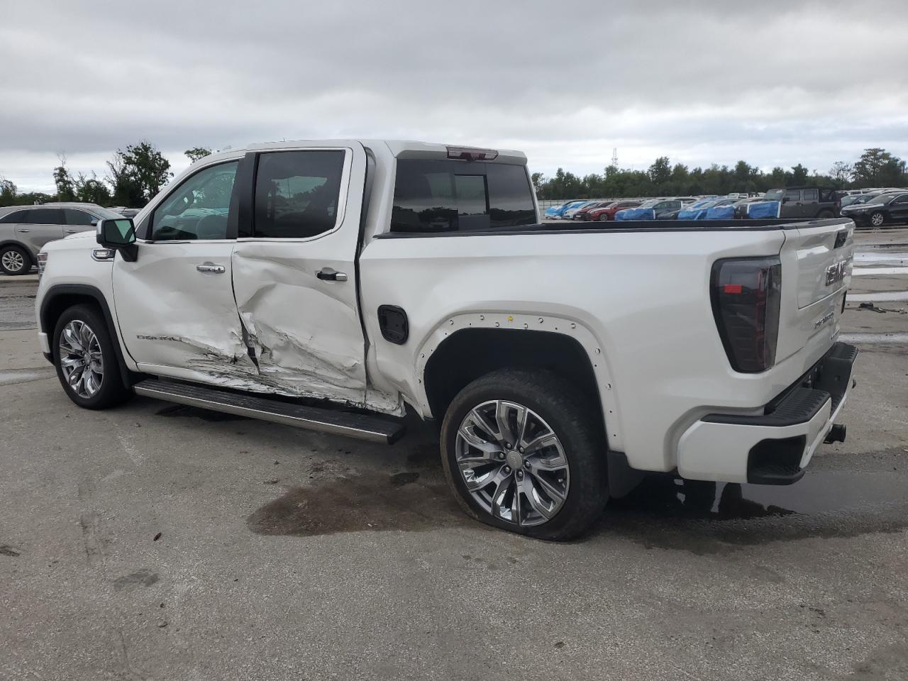 2024 GMC Sierra