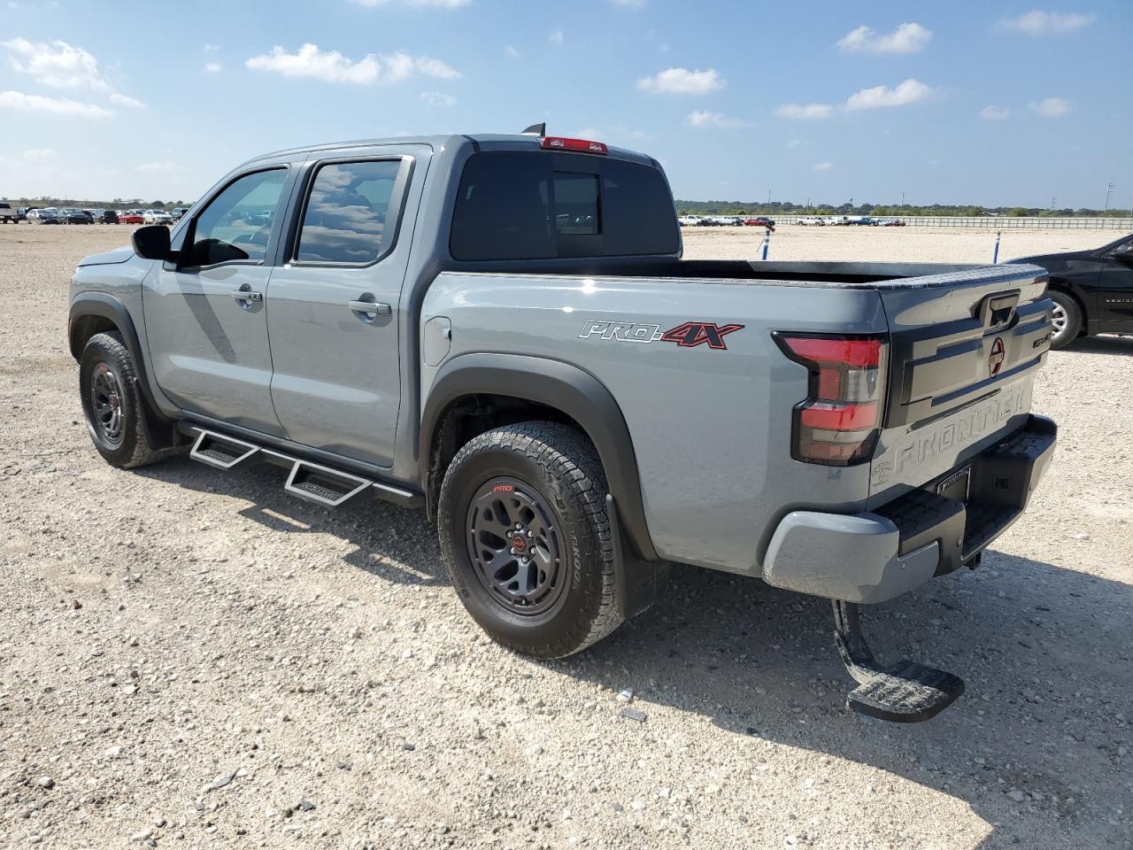 2025 NISSAN Frontier