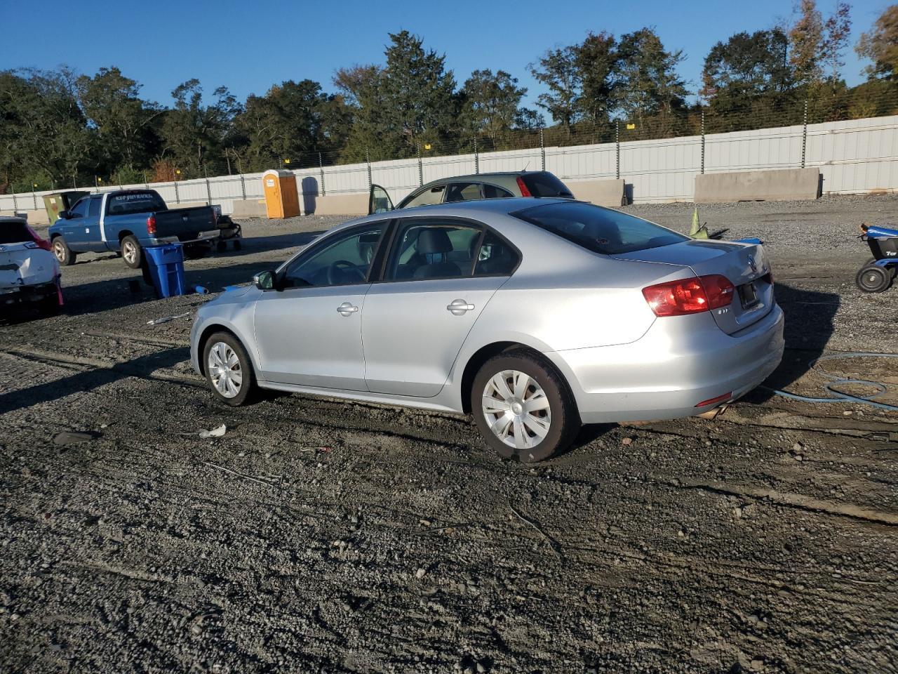 2012 VOLKSWAGEN JETTA