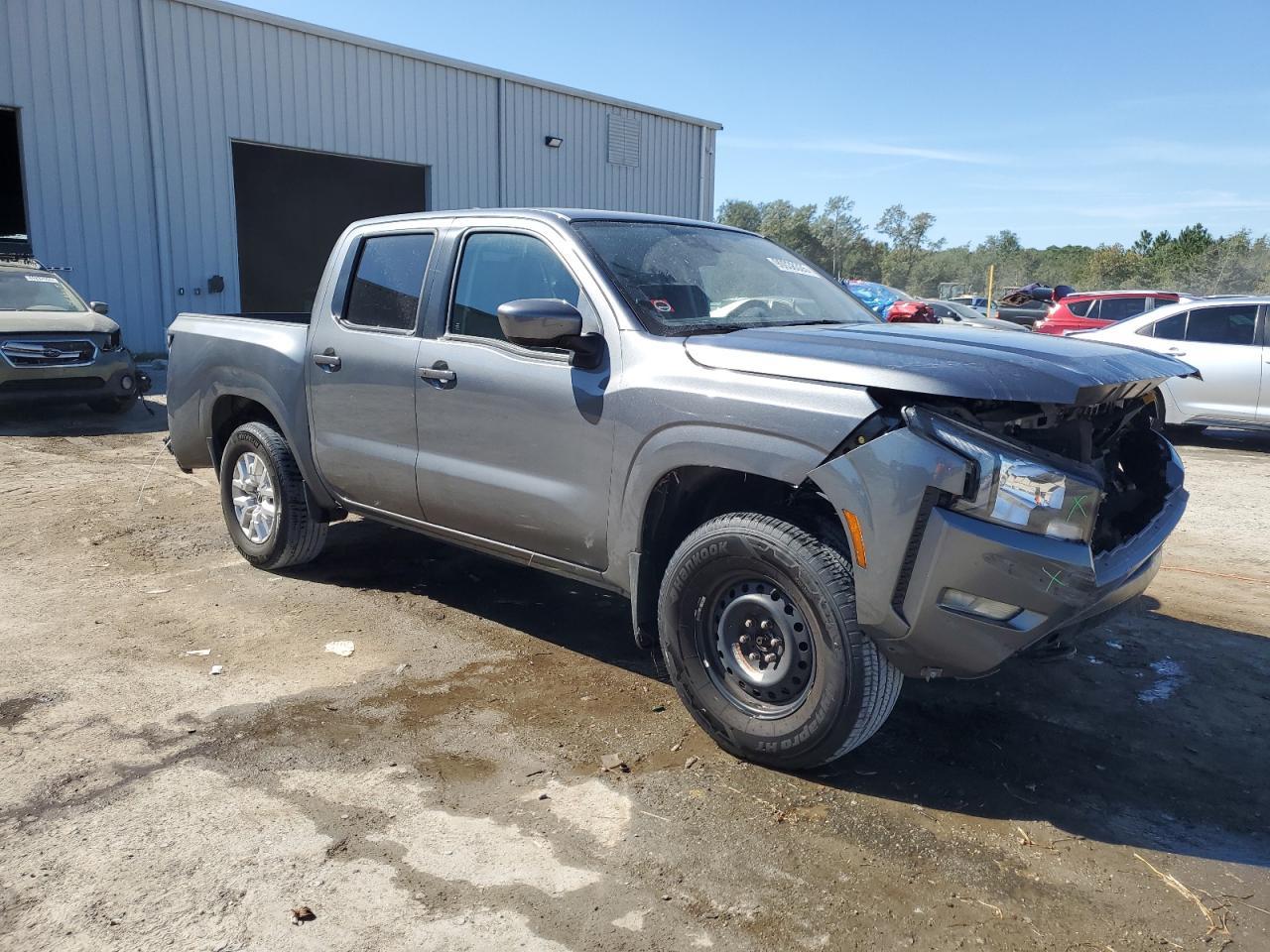 2023 NISSAN Frontier
