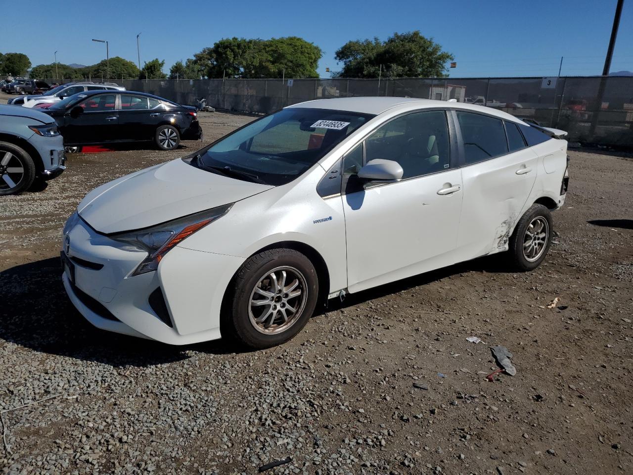 2016 TOYOTA PRIUS