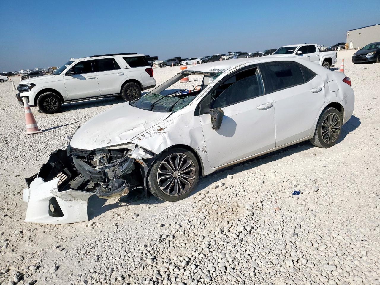 2015 TOYOTA COROLLA