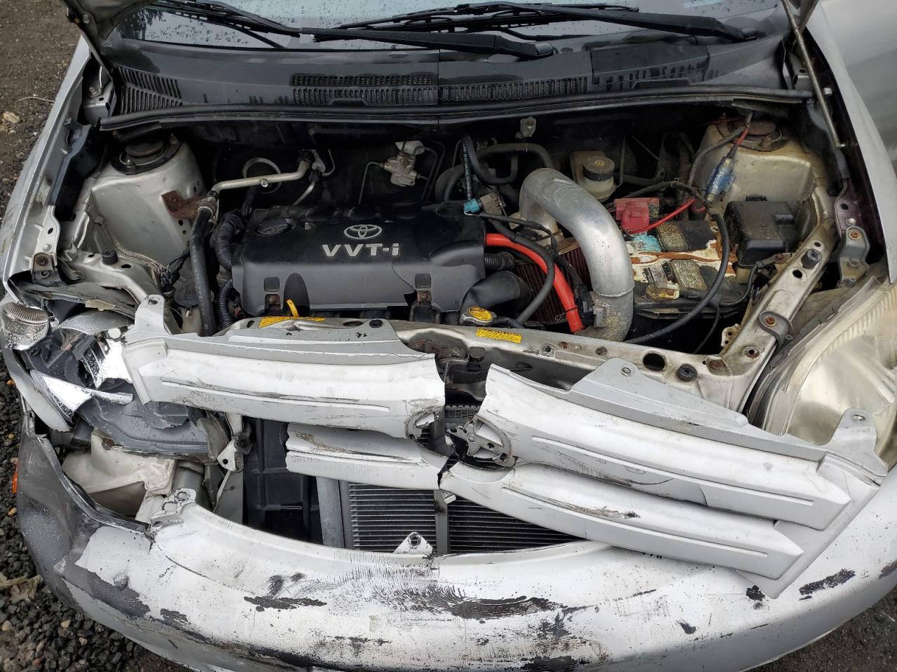 2004 TOYOTA SCION