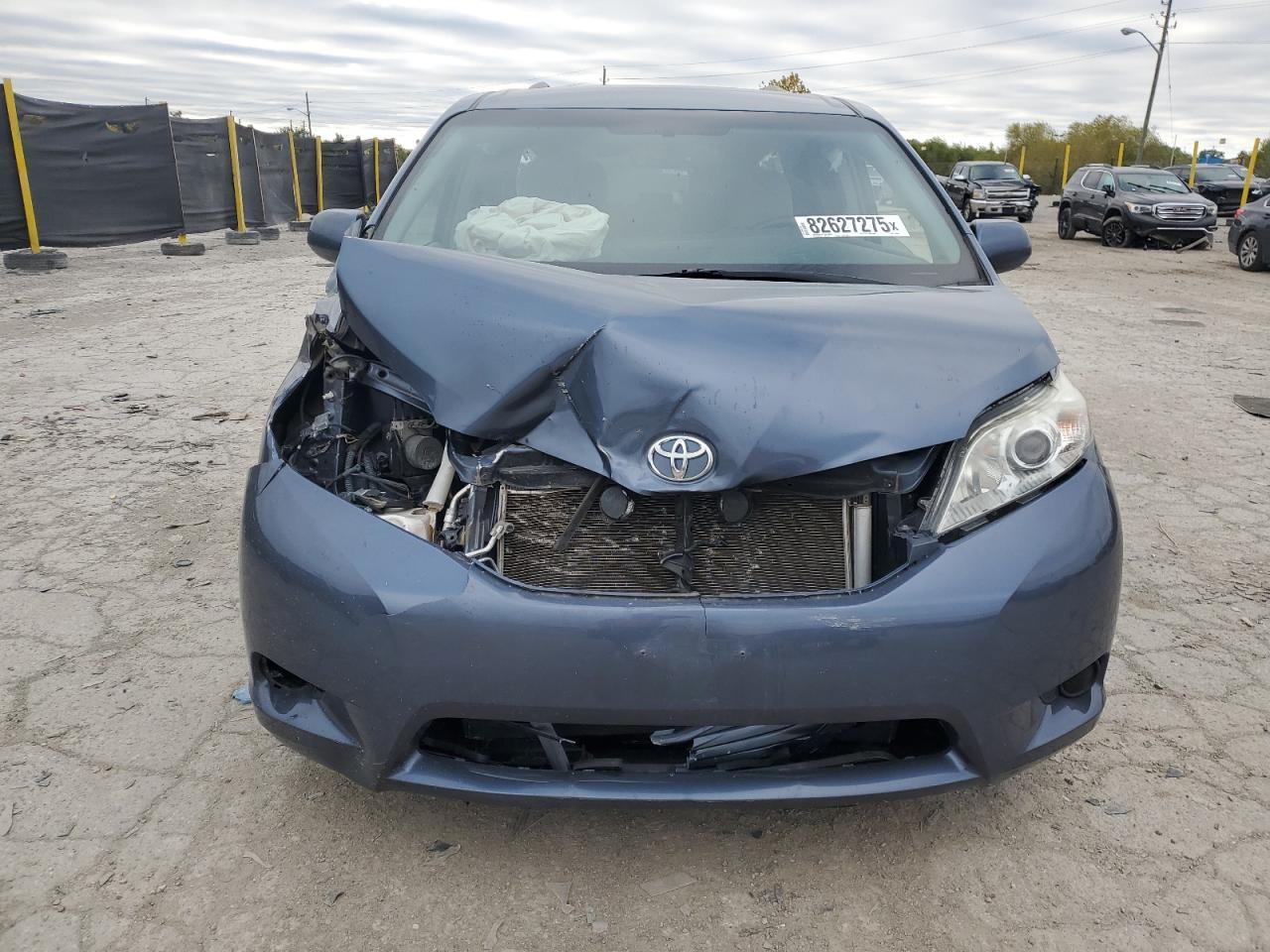 2016 TOYOTA SIENNA