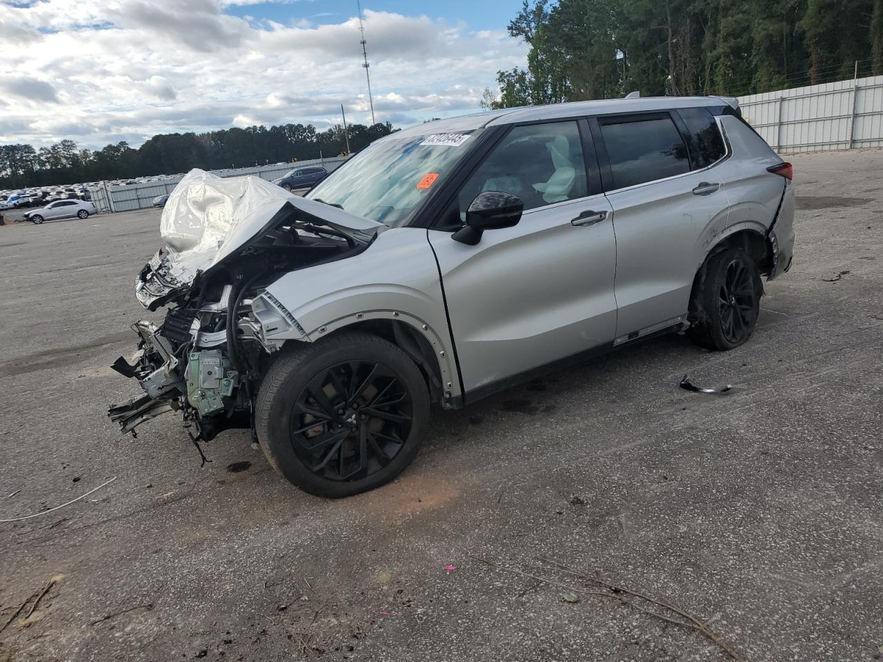 2022 MITSUBISHI outlander