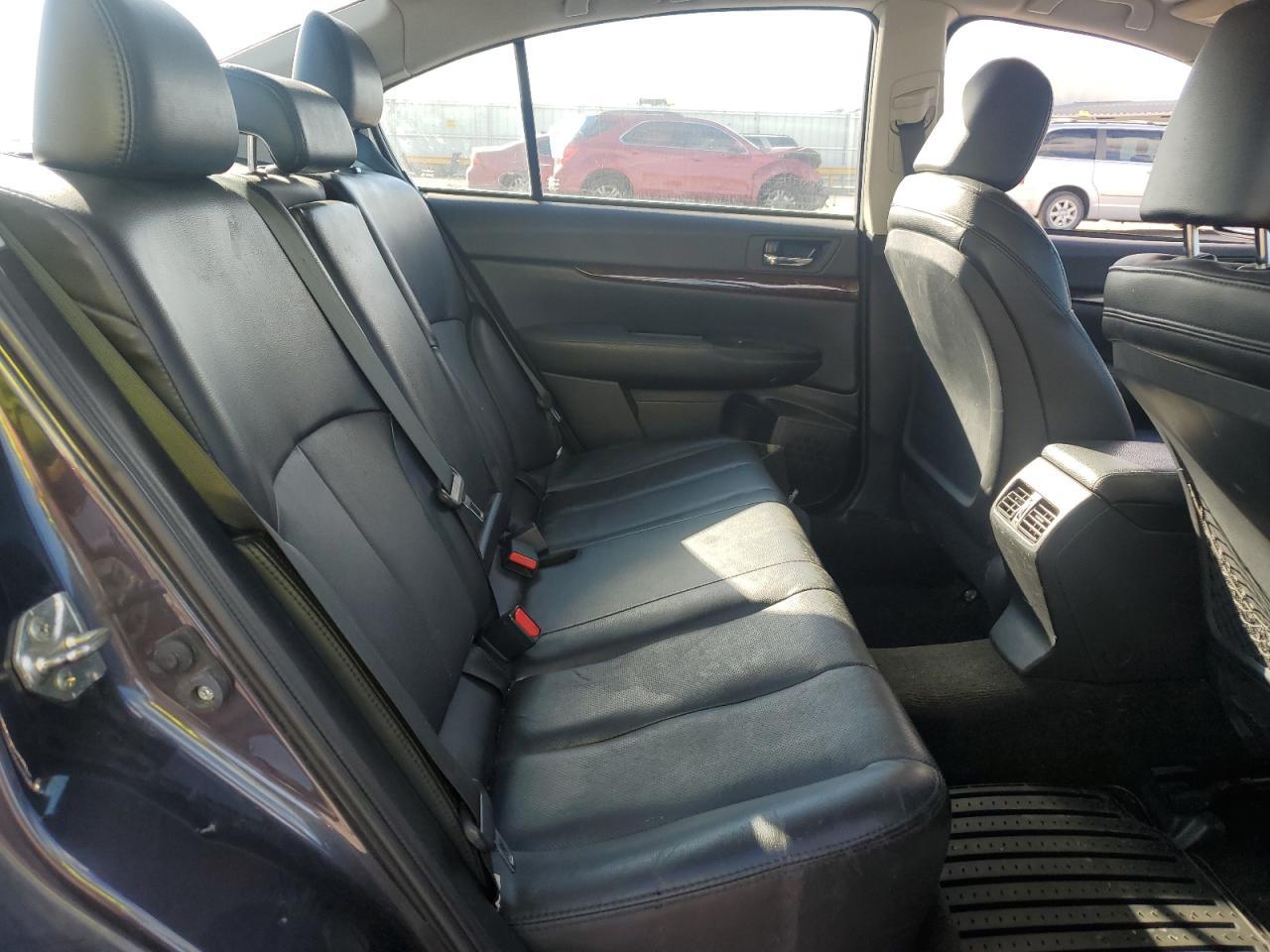 2013 SUBARU Legacy