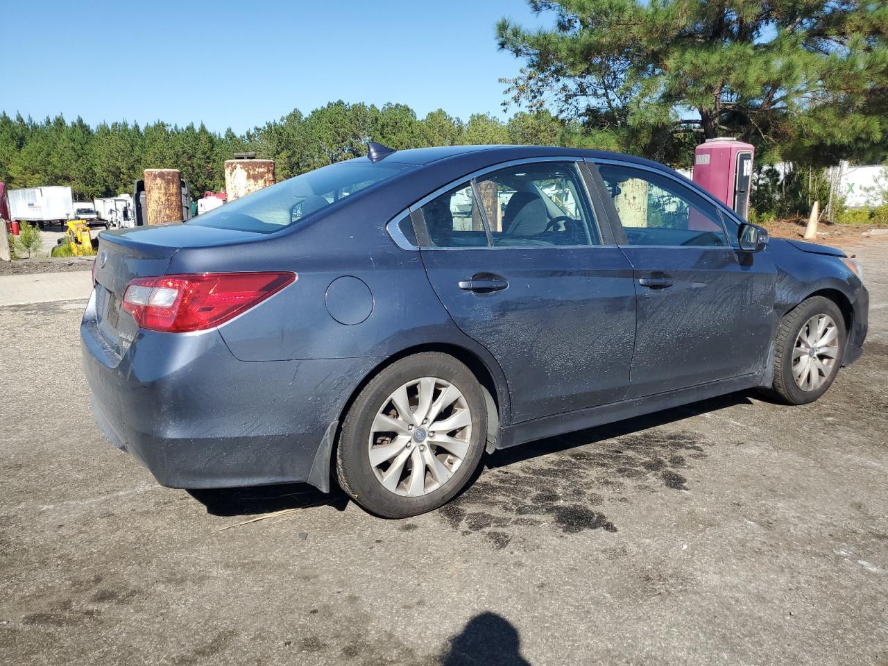 2017 SUBARU Legacy