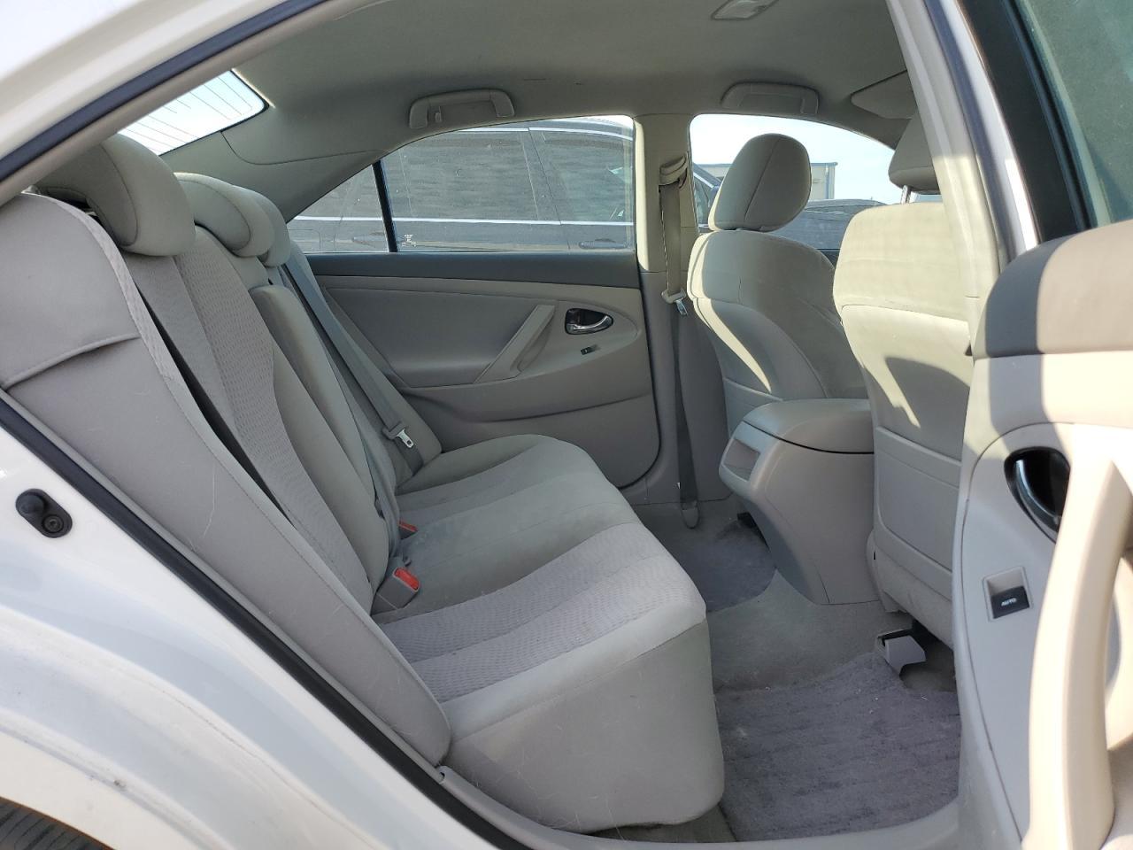 2011 TOYOTA CAMRY