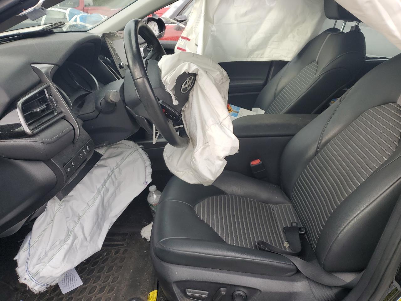 2023 TOYOTA CAMRY