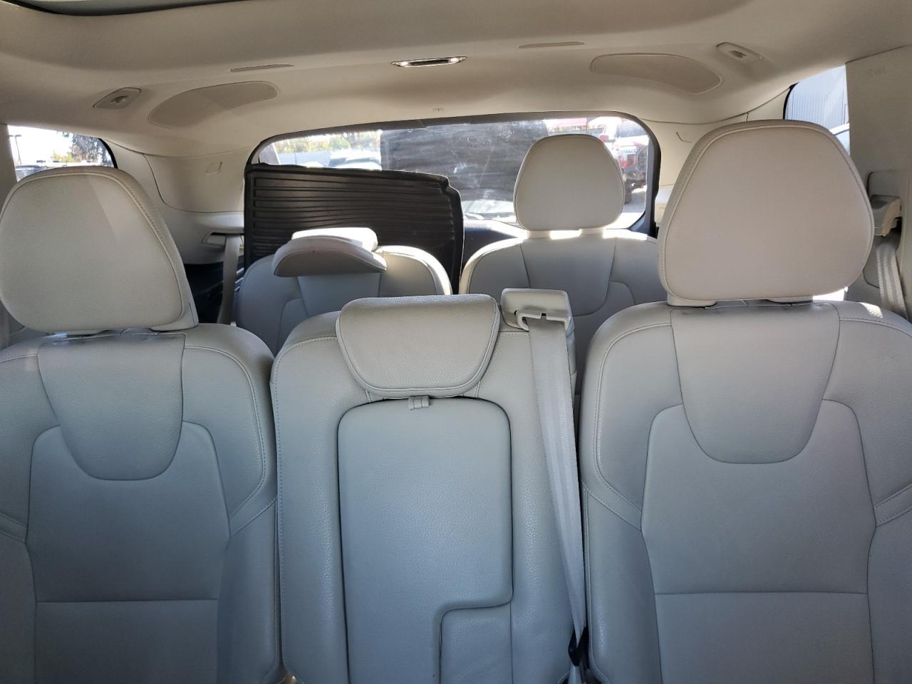 2018 VOLVO XC90