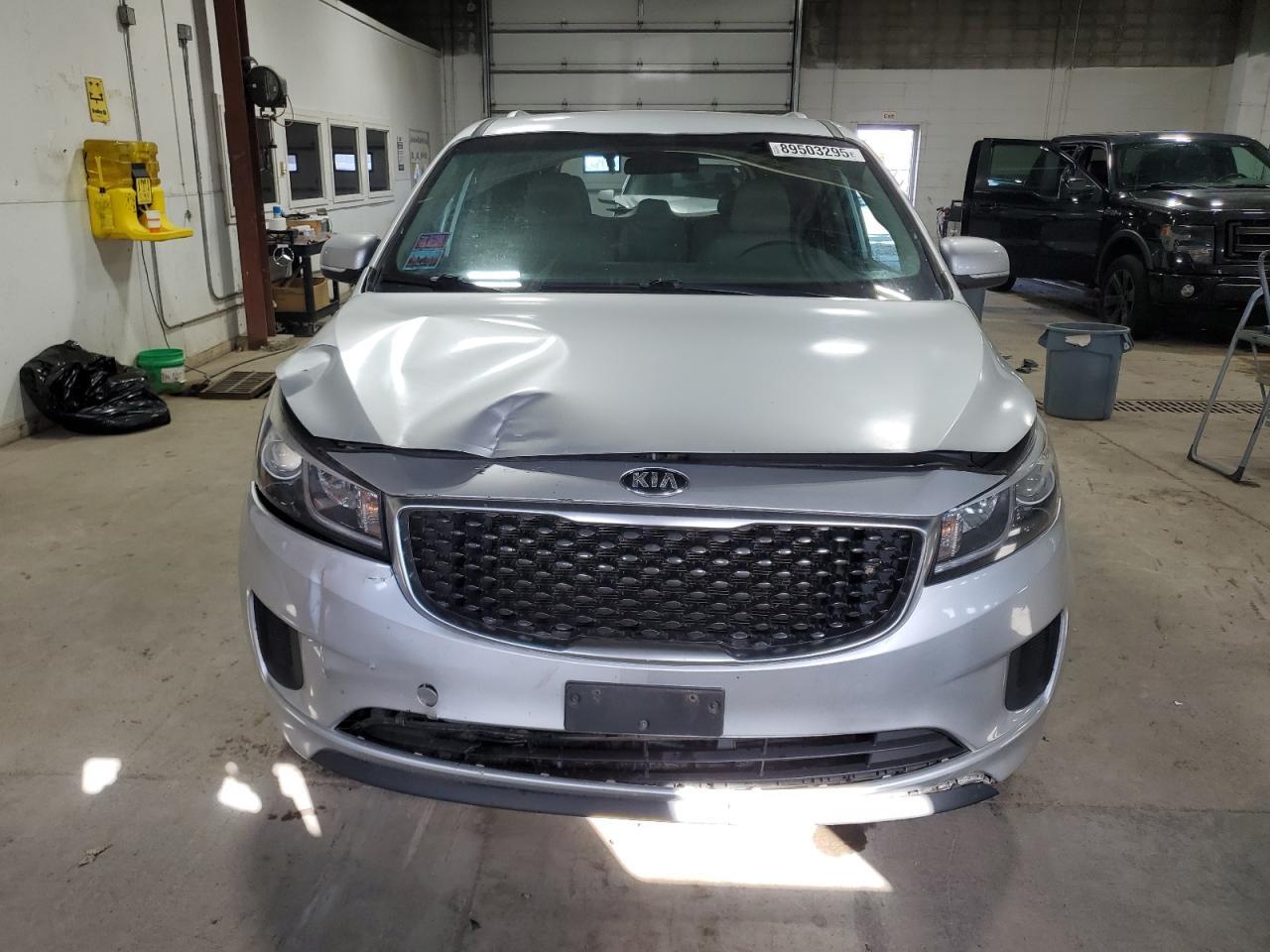2015 KIA SEDONA