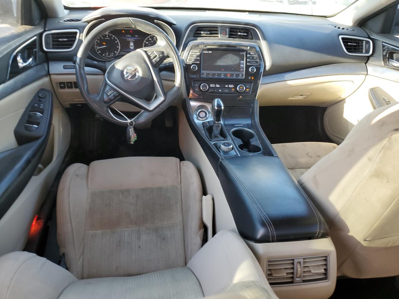 2017 NISSAN Maxima