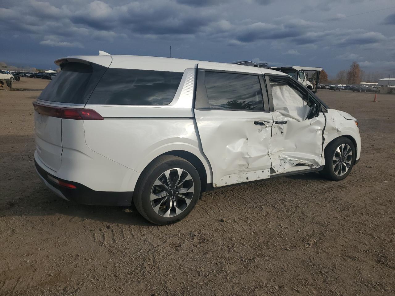 2024 KIA Carnival