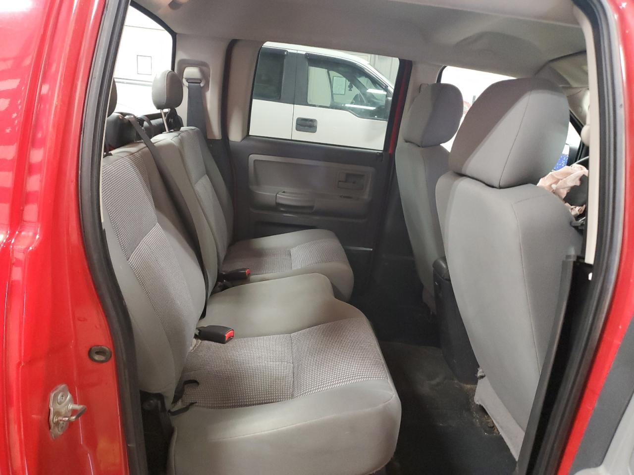 2011 DODGE Dakota