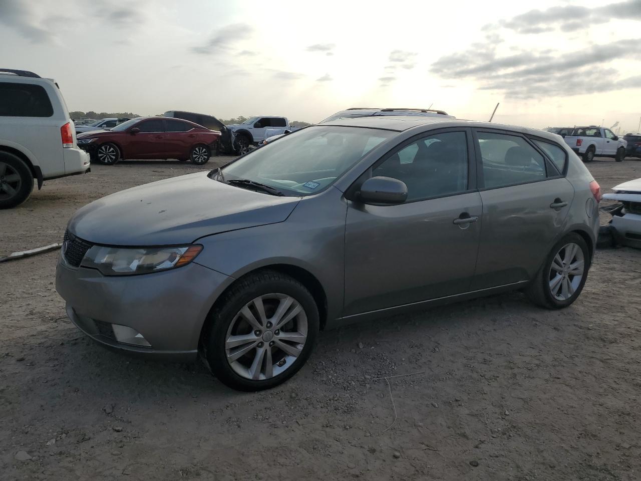 2011 KIA FORTE